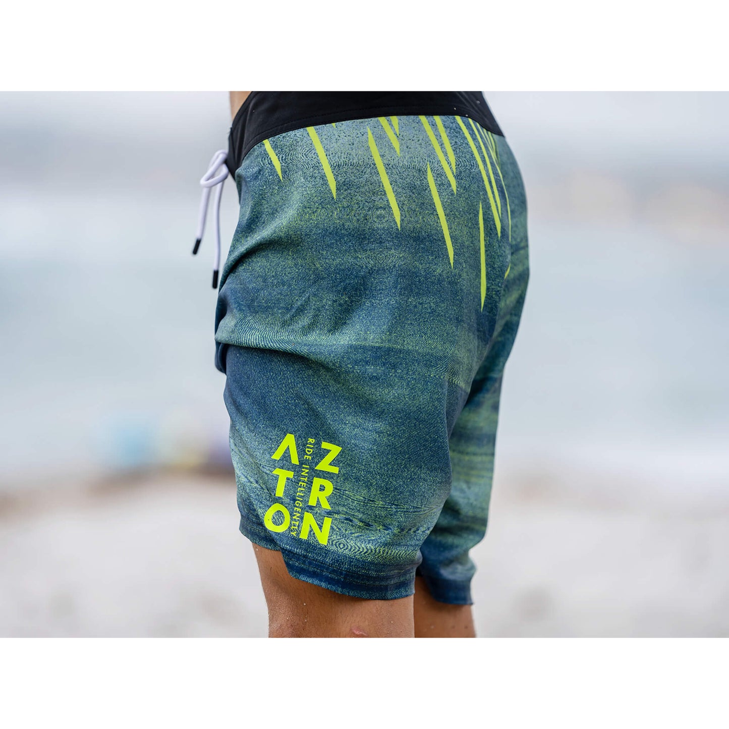 Aztron Stardust 19 Boardshorts grün