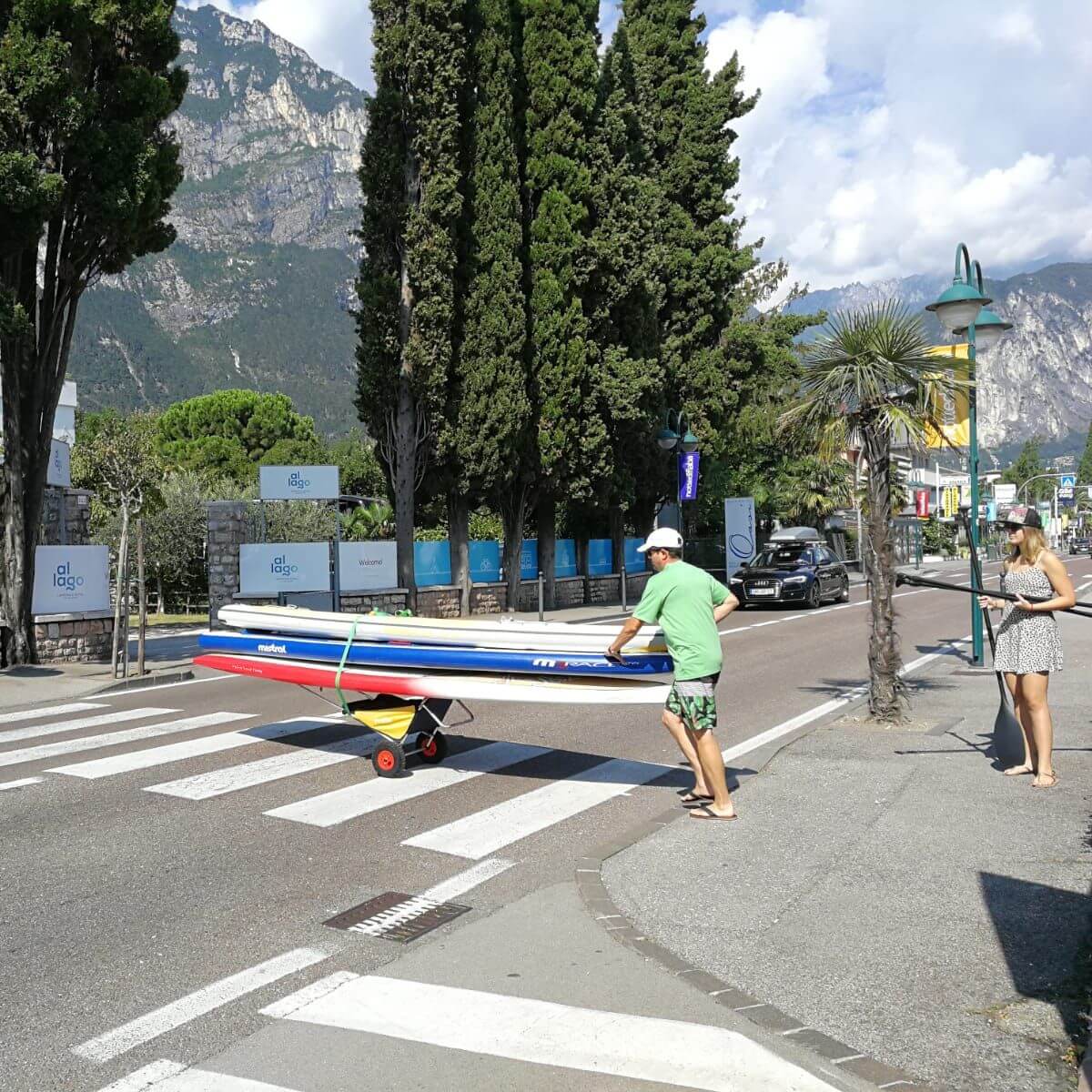Eckla Beach-Rolly mit Sonnendach und Lufträdern blau